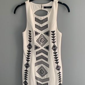 ark & co ivory jersey dress with black sequined pattern. Small.